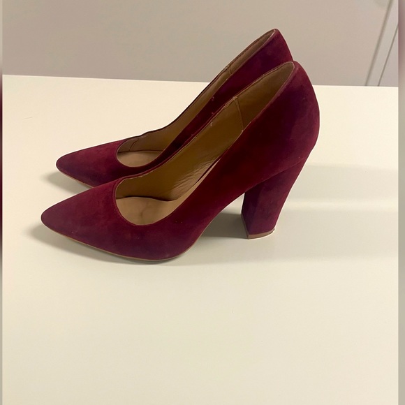 Suede heels - Picture 3 of 3